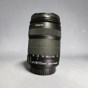 canon ef s 18 135mm f/3.5 5.6 is stm